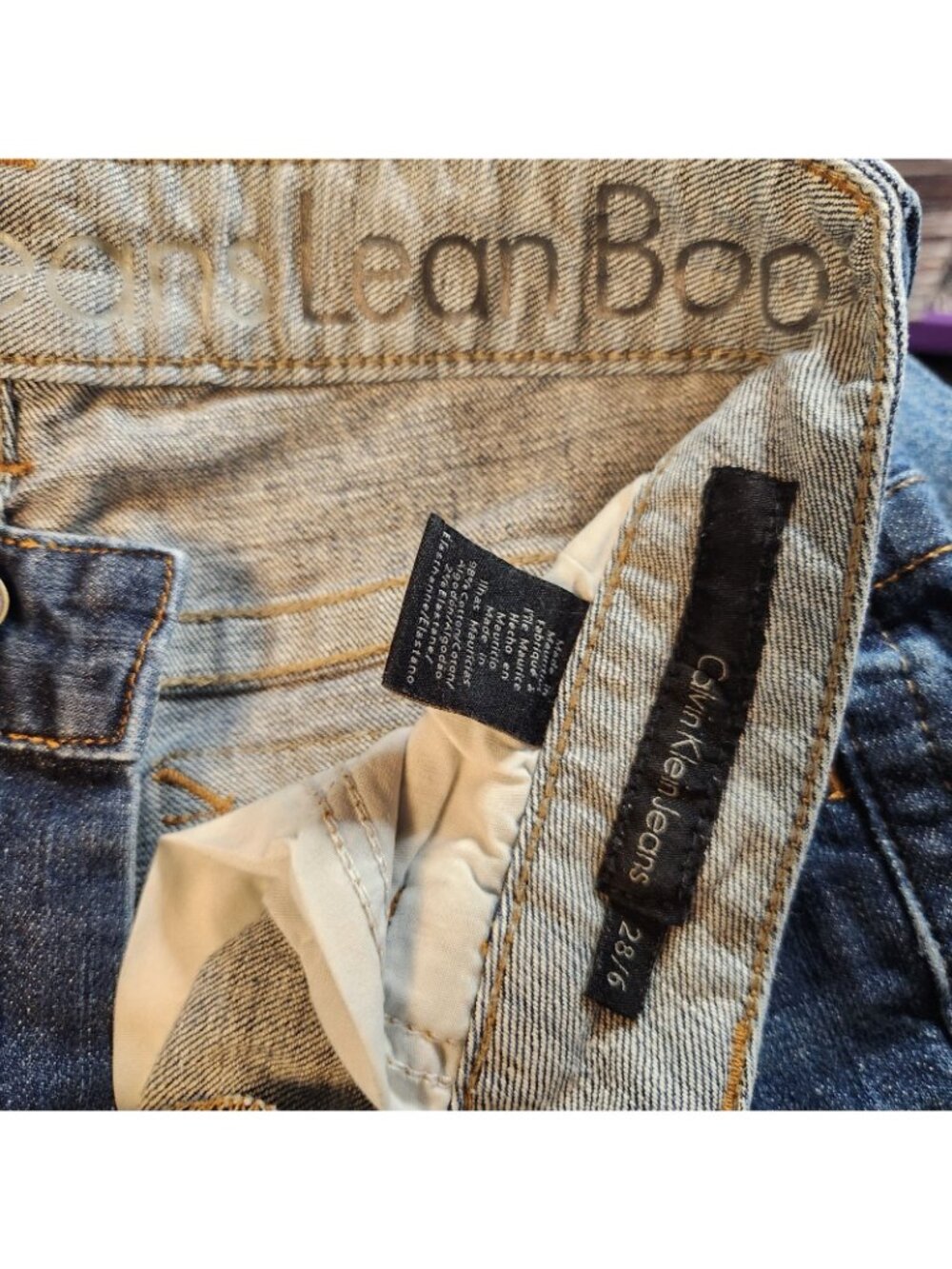 Calvin Klein Lean Boot Cut Med Wash Denim Blue Jeans Size 6 MEDIUM 28 W x 29 I - Picture 8 of 8